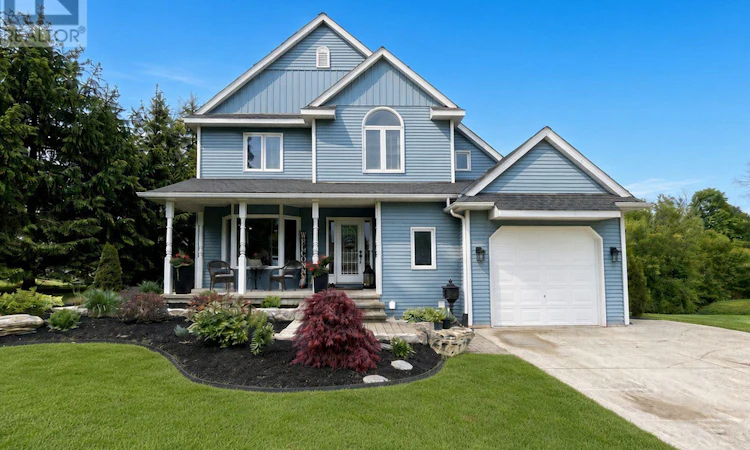 3 Gray Court