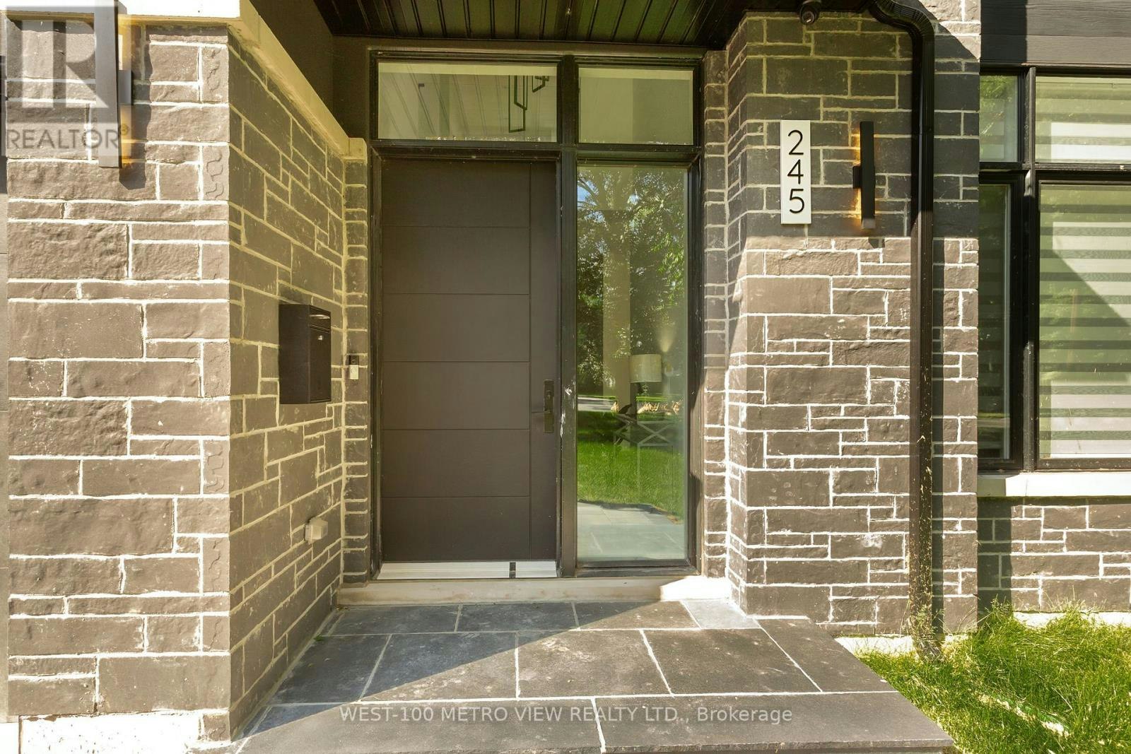245 Bronte Road, Oakville, ON, L6L 3C6 - 2