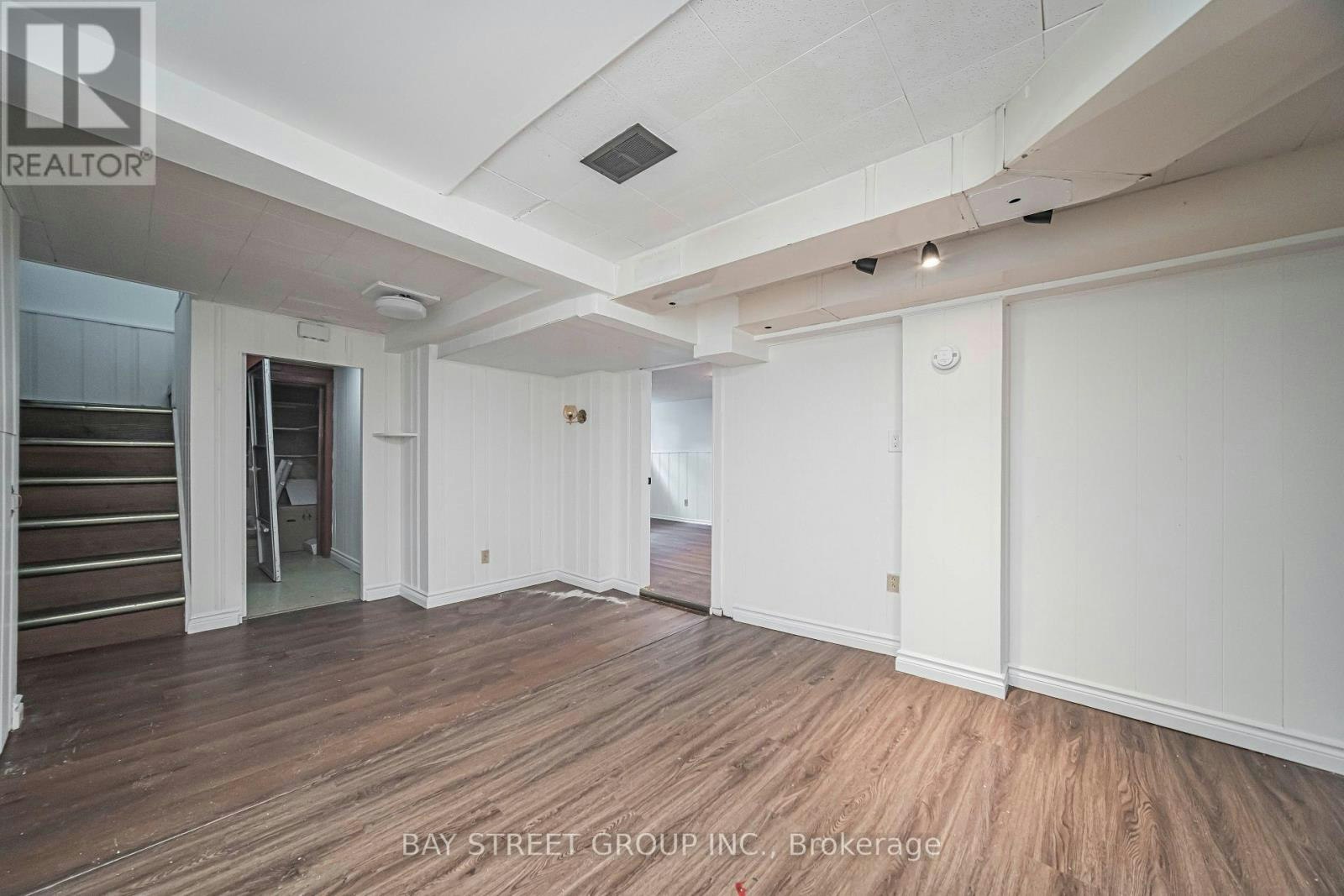 LOWER-394 Centre Street E, Richmond Hill, ON, L4C 1B7 - 3