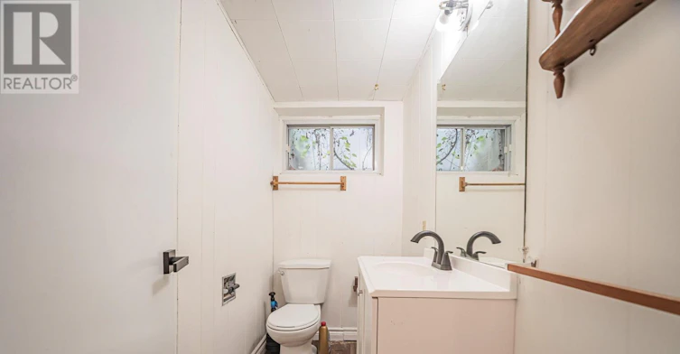 LOWER-394 Centre Street E, Richmond Hill, ON, L4C 1B7 - 7