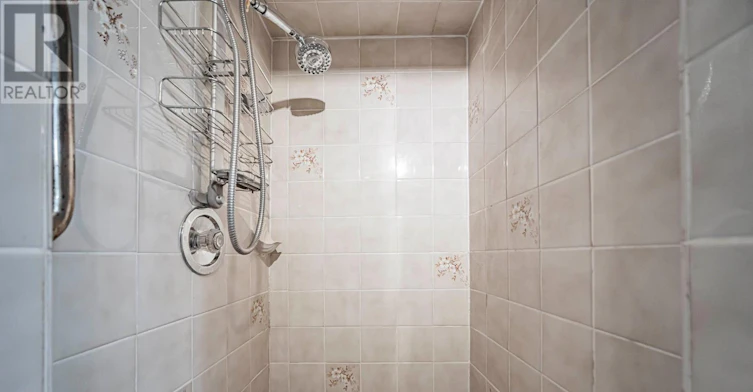 LOWER-394 Centre Street E, Richmond Hill, ON, L4C 1B7 - 8