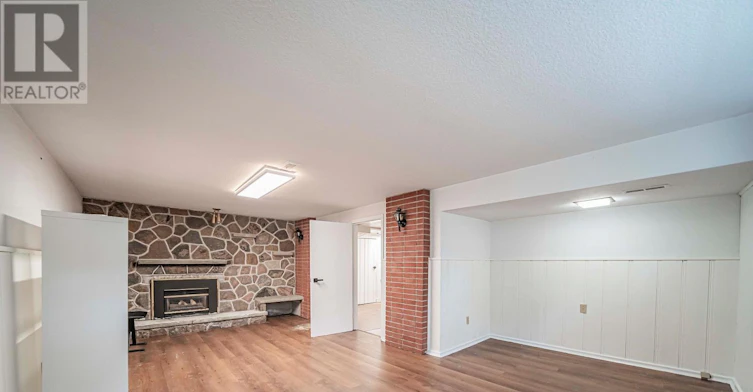 LOWER-394 Centre Street E, Richmond Hill, ON, L4C 1B7 - 4