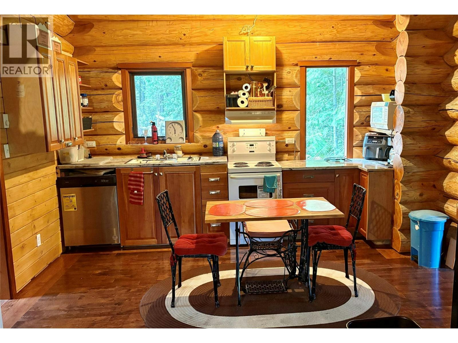879 Lewis Road - 4