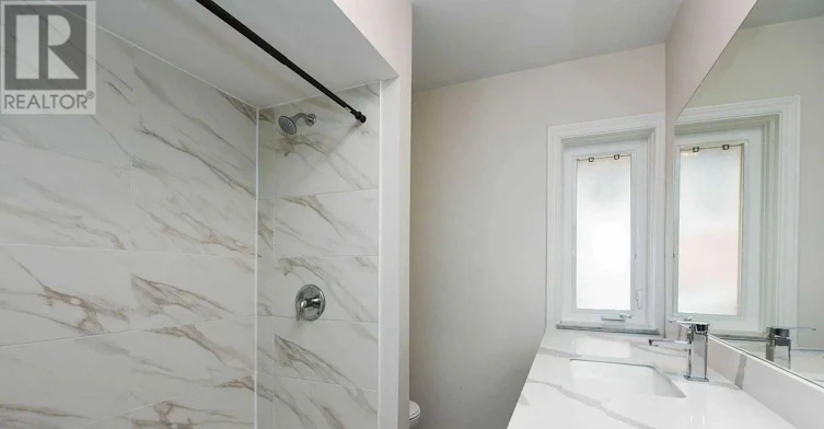 90 Centre Avenue N, Toronto, ON, M2M 2L6 - 20