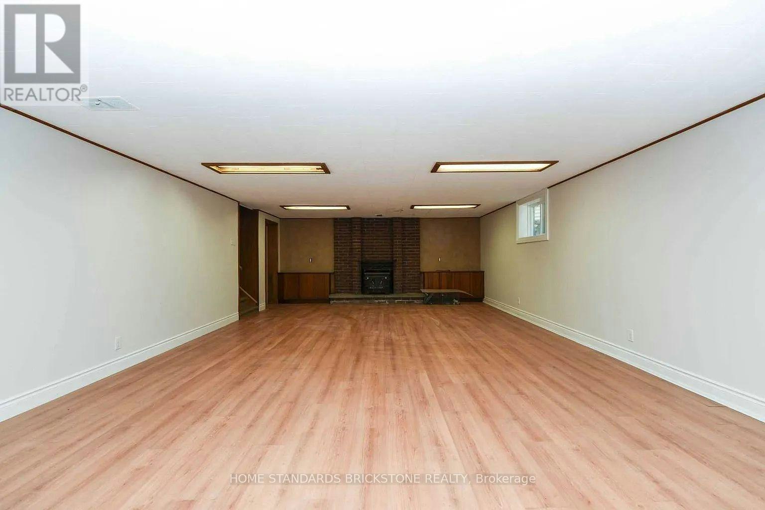 90 Centre Avenue N, Toronto, ON, M2M 2L6 - 27