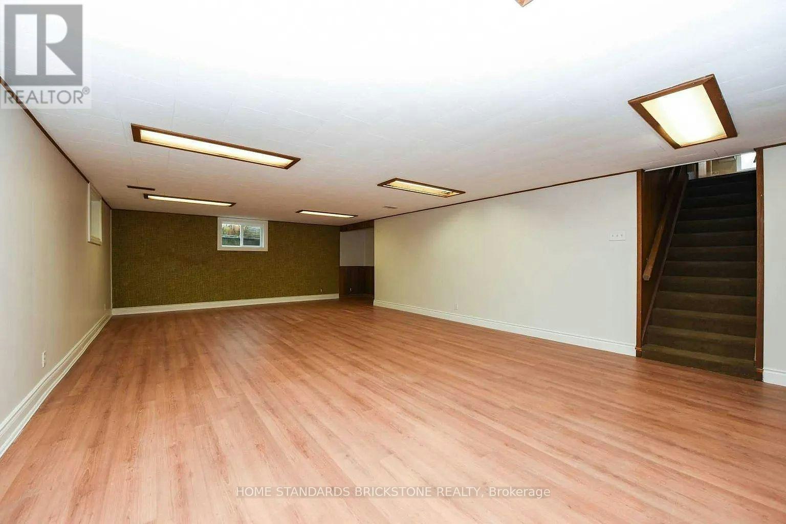90 Centre Avenue N, Toronto, ON, M2M 2L6 - 29