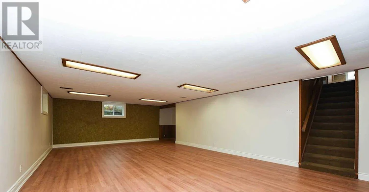 90 Centre Avenue N, Toronto, ON, M2M 2L6 - 29