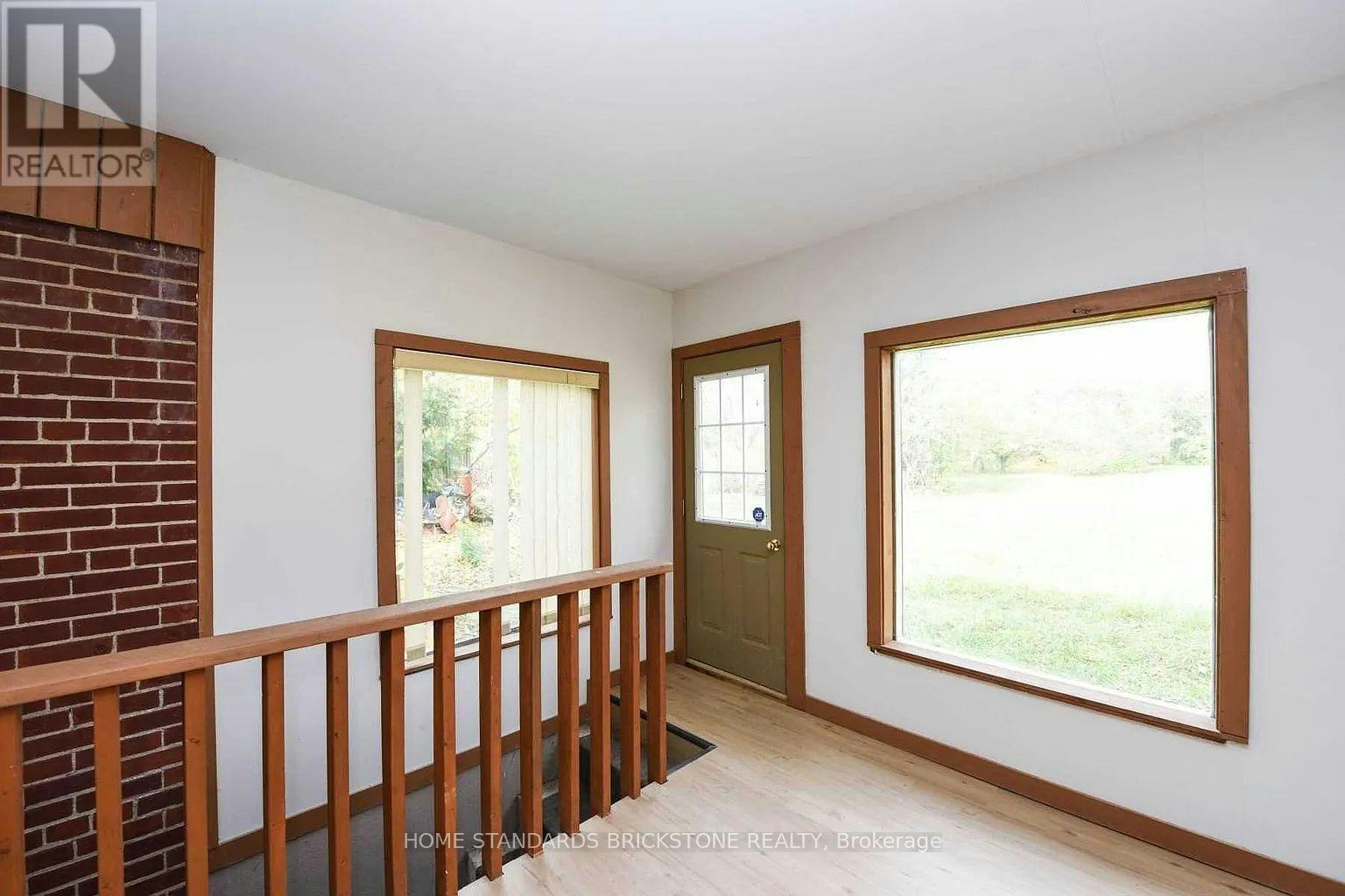 90 Centre Avenue N, Toronto, ON, M2M 2L6 - 26