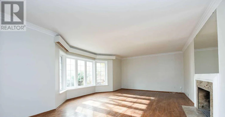 90 Centre Avenue N, Toronto, ON, M2M 2L6 - 4