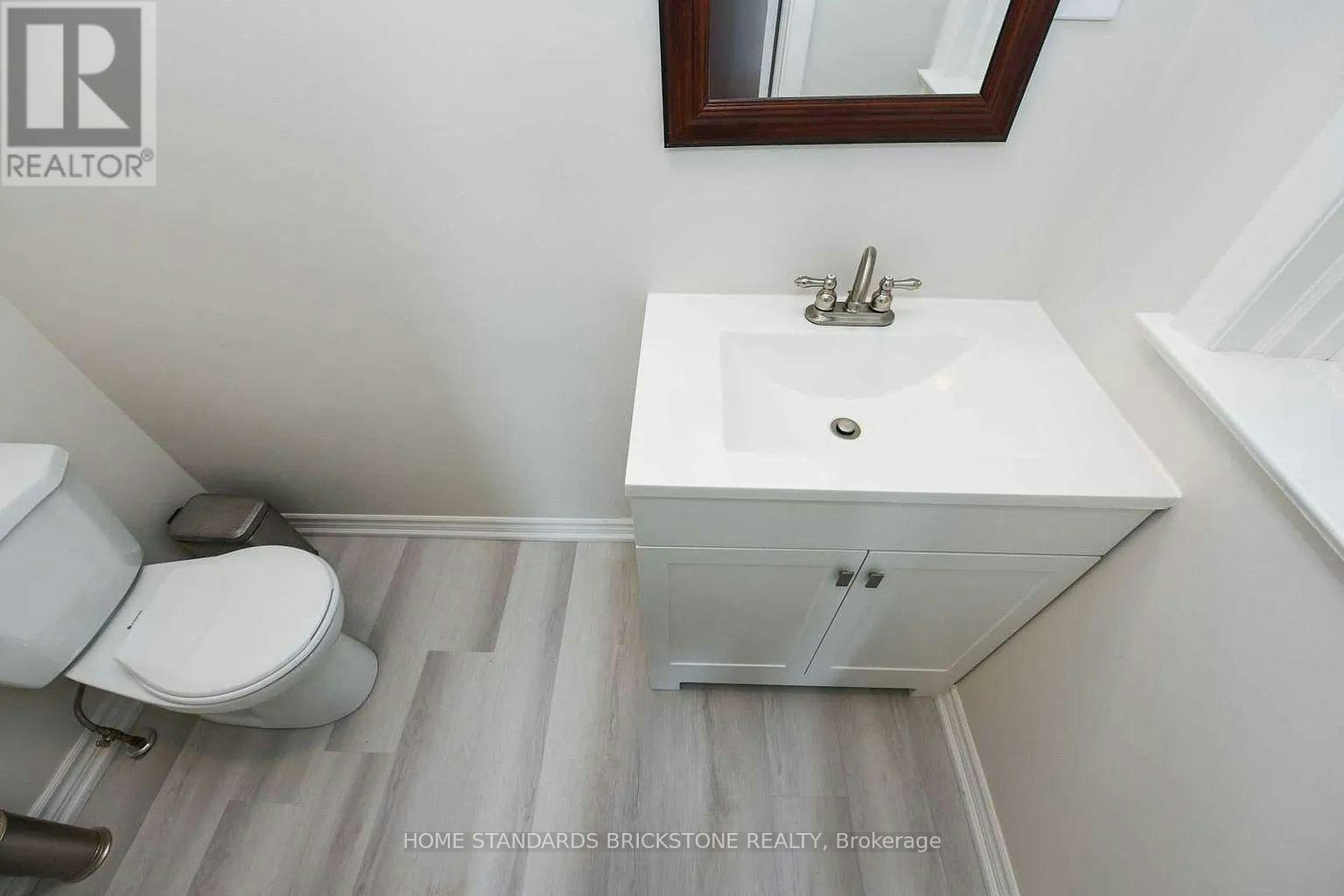 90 Centre Avenue N, Toronto, ON, M2M 2L6 - 18