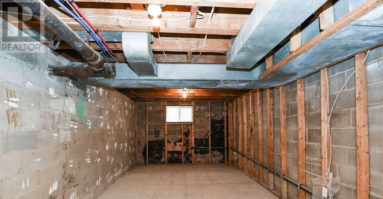 90 Centre Avenue N, Toronto, ON, M2M 2L6 - 25