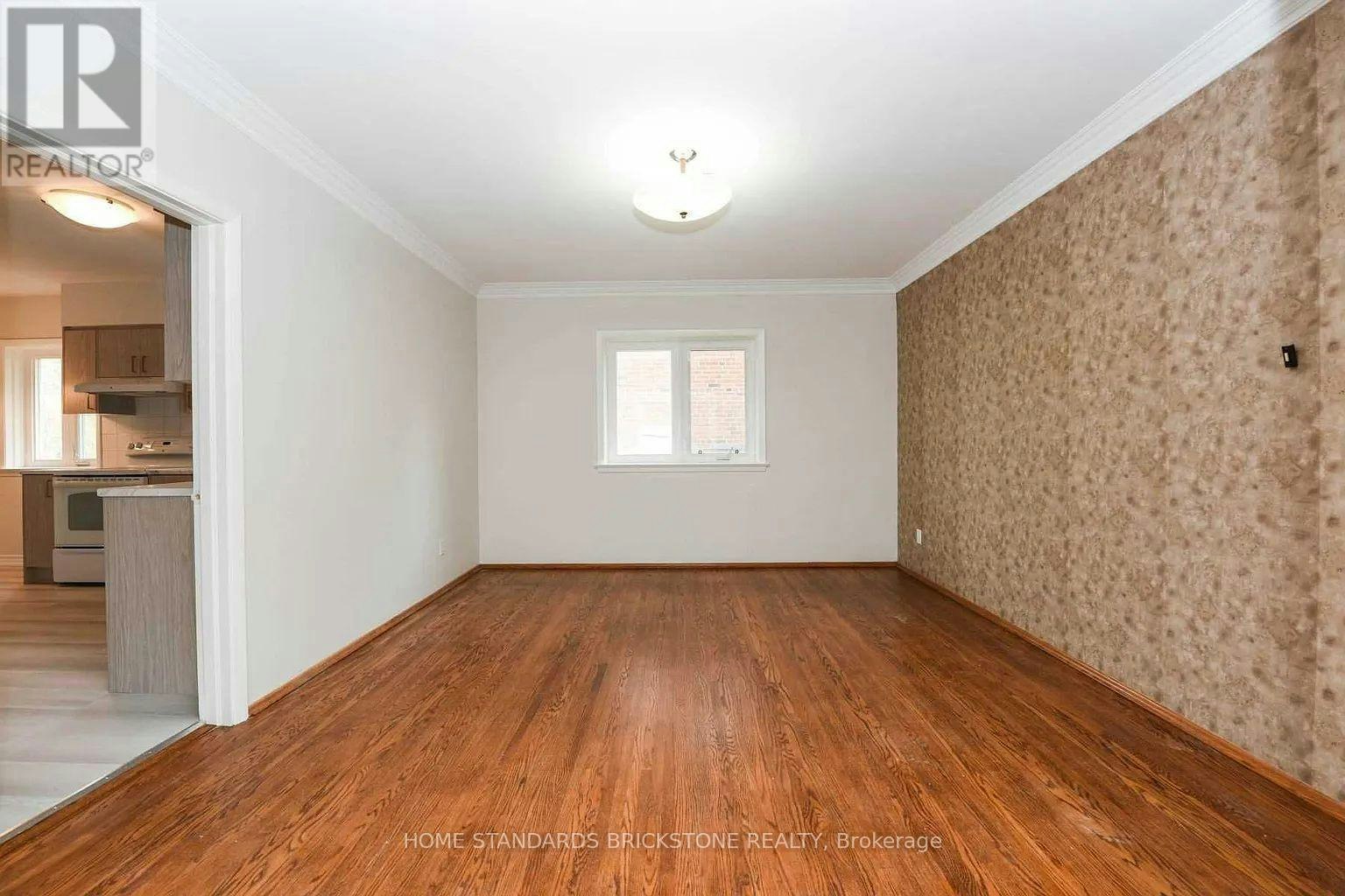 90 Centre Avenue N, Toronto, ON, M2M 2L6 - 14
