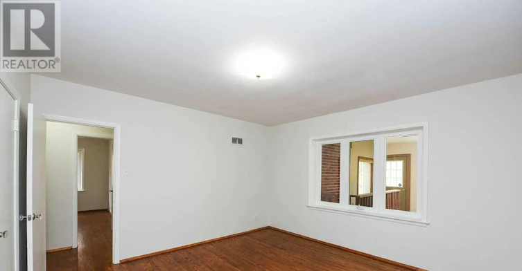 90 Centre Avenue N, Toronto, ON, M2M 2L6 - 15