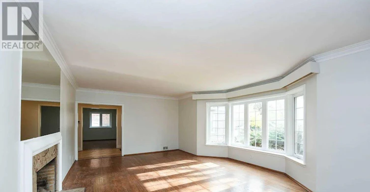 90 Centre Avenue N, Toronto, ON, M2M 2L6 - 3