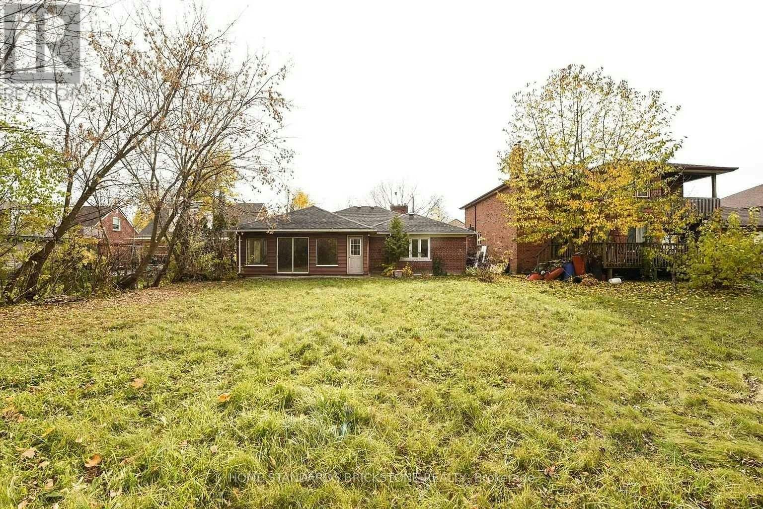 90 Centre Avenue N, Toronto, ON, M2M 2L6 - 30