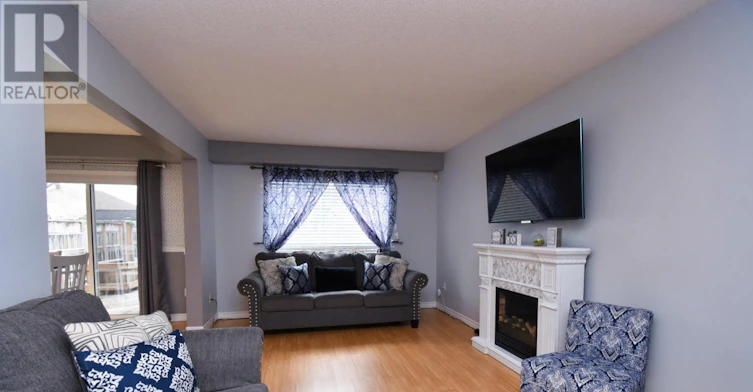 48 Newport Drive, Cambridge, ON, N3H 5P7 - 4