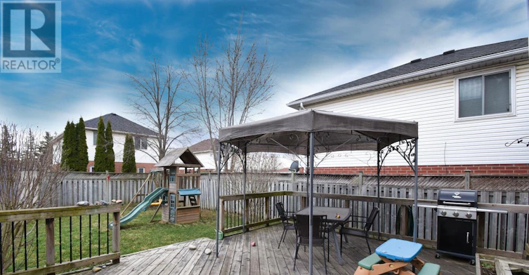 48 Newport Drive, Cambridge, ON, N3H 5P7 - 17