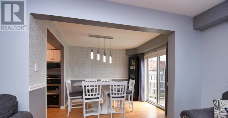 48 Newport Drive, Cambridge, ON, N3H 5P7 - 6