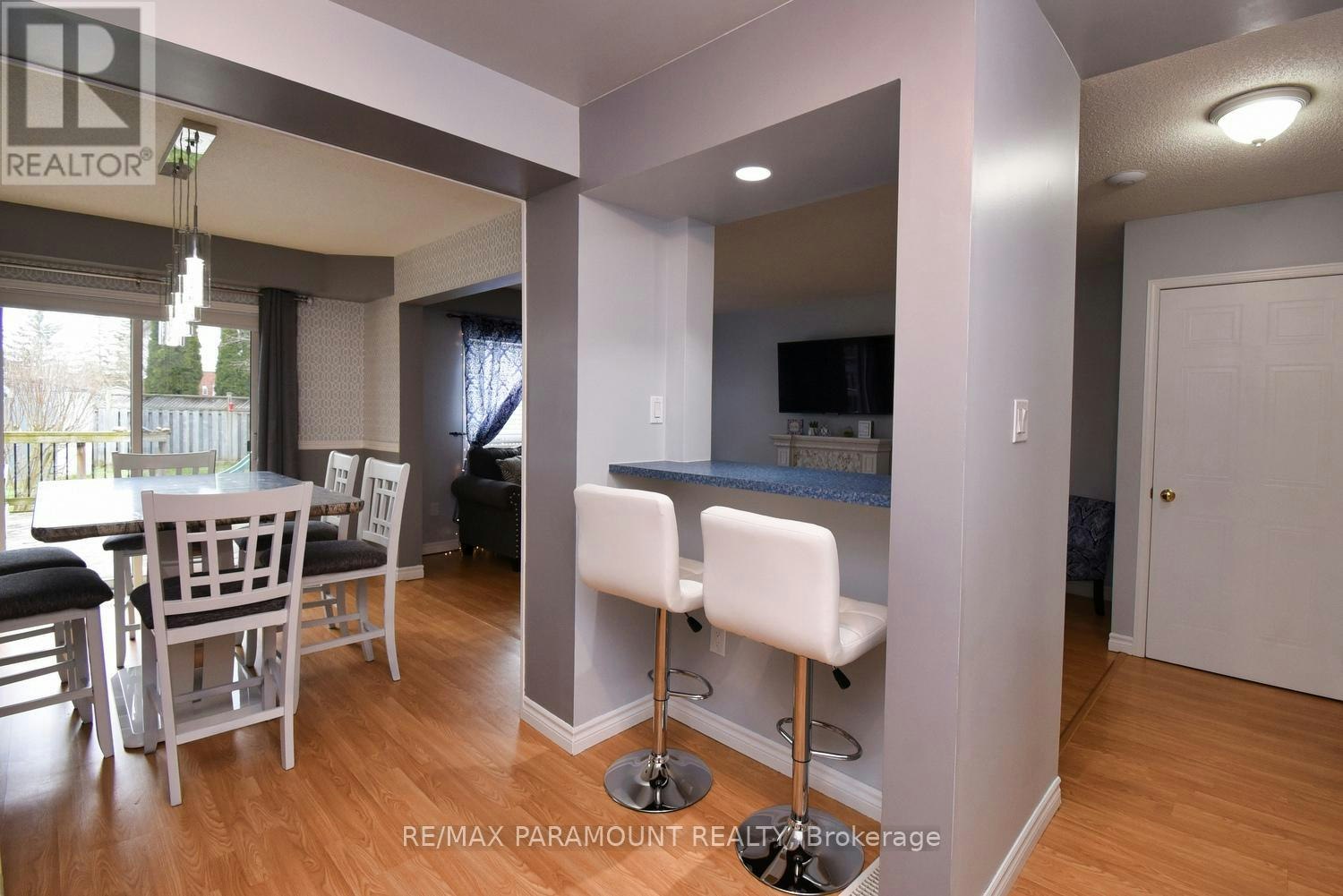 48 Newport Drive, Cambridge, ON, N3H 5P7 - 8