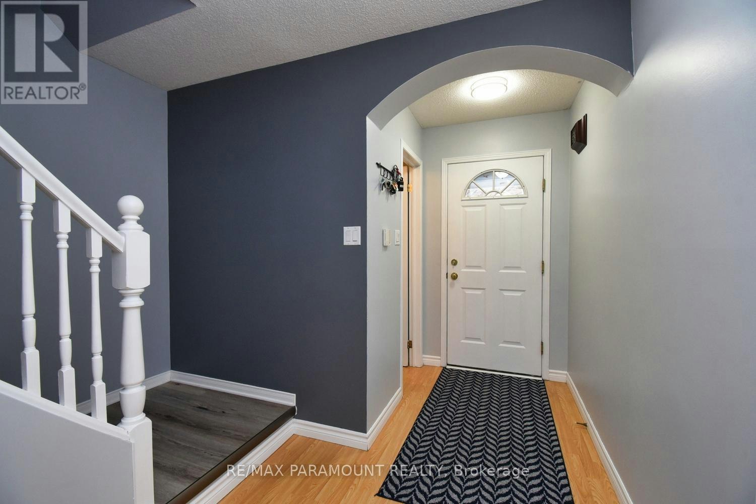 48 Newport Drive, Cambridge, ON, N3H 5P7 - 3