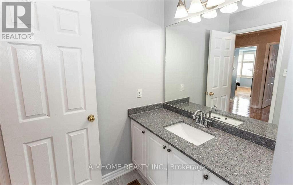 34 Raymond Bartlett Avenue, Markham, ON, L3R 5H7 - 26