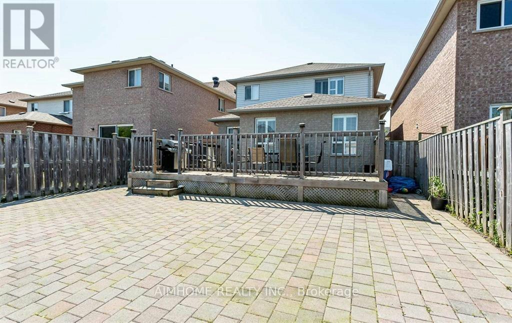 34 Raymond Bartlett Avenue, Markham, ON, L3R 5H7 - 35