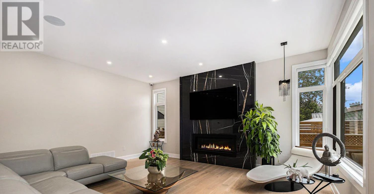79 Boyce Avenue, Ottawa, ON, K2B 6J1 - 8