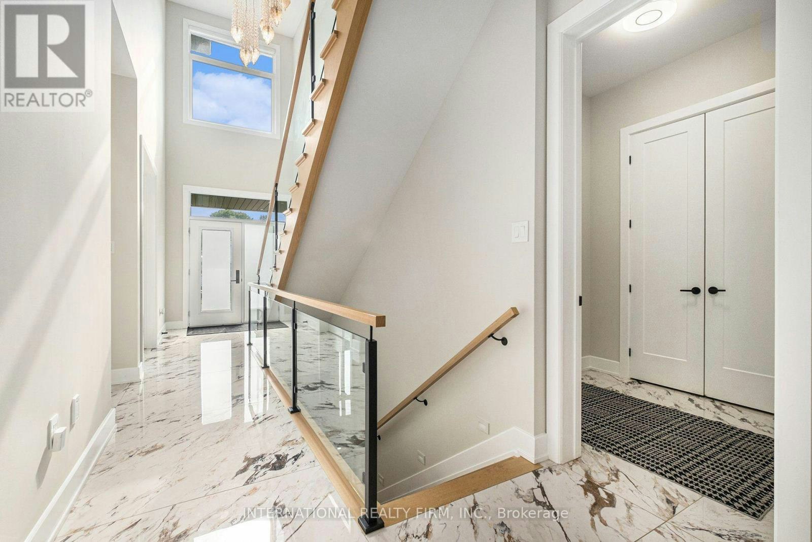 79 Boyce Avenue, Ottawa, ON, K2B 6J1 - 7