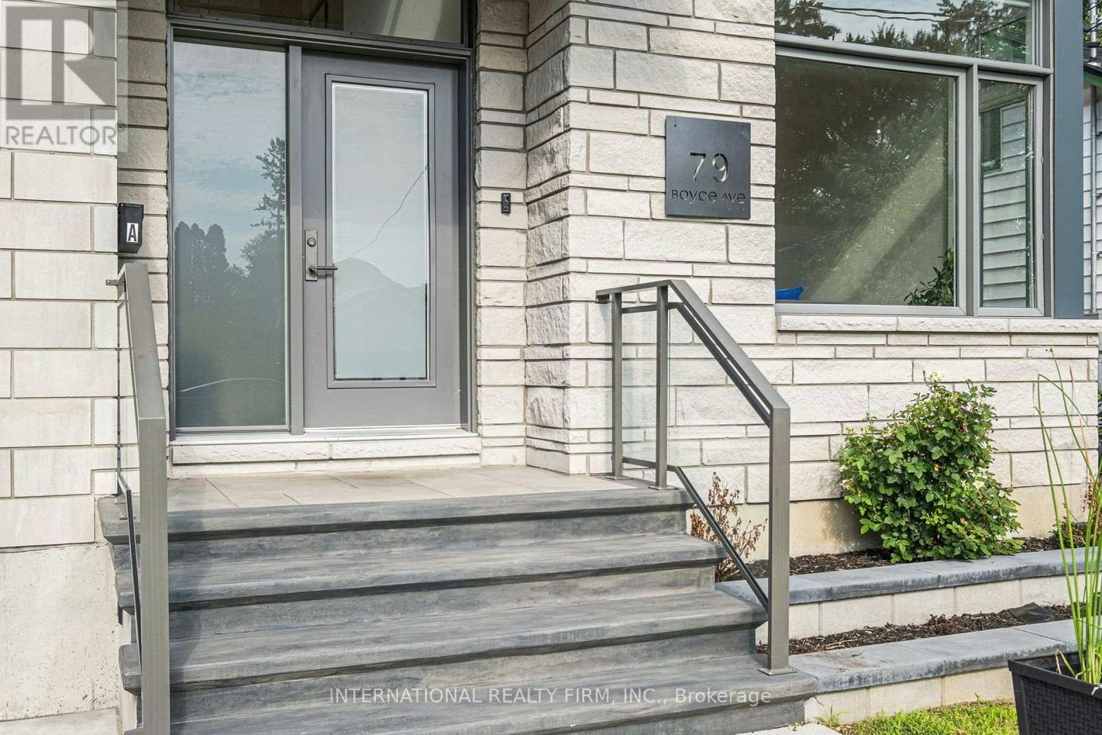 79 Boyce Avenue, Ottawa, ON, K2B 6J1 - 4