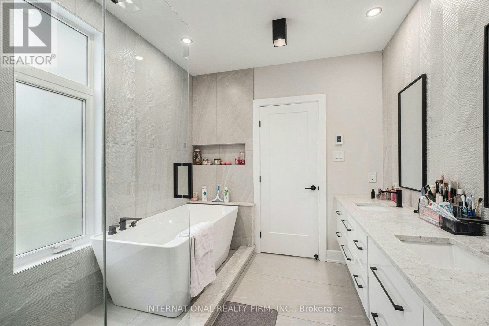 79 Boyce Avenue, Ottawa, ON, K2B 6J1 - 27