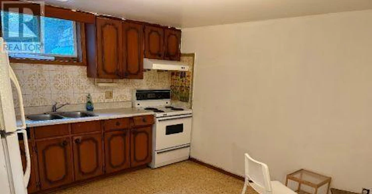 LOWER-256 Patricia Avenue, Toronto, ON, M2M 1J8 - 2