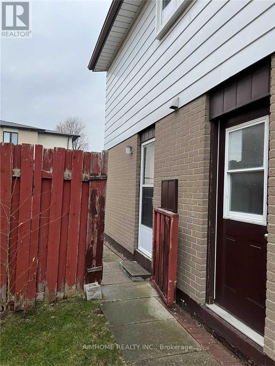 6 Havenview Road, Toronto, ON, M1S 3A2 - 2