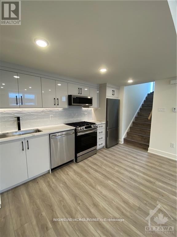 B-79 Boyce Avenue, Ottawa, ON, K2B 6J1 - 2