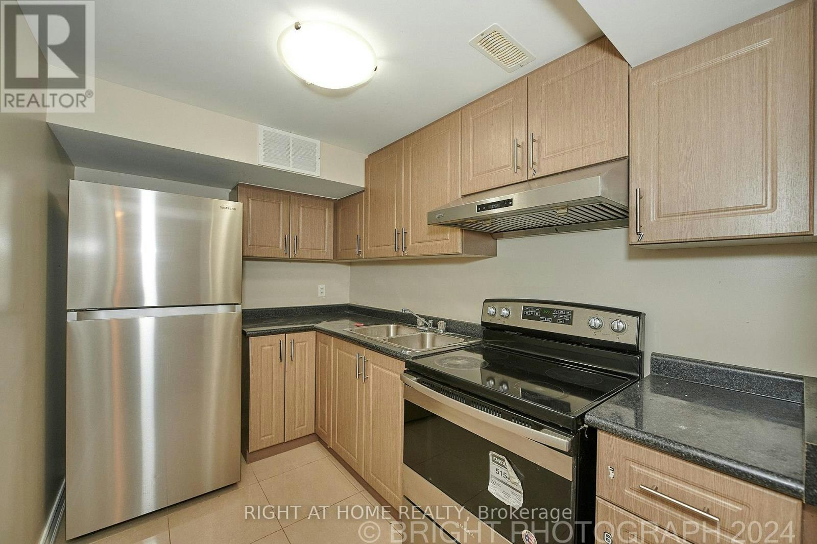 36 Ladner Drive, Toronto, ON, M2J 3Z7