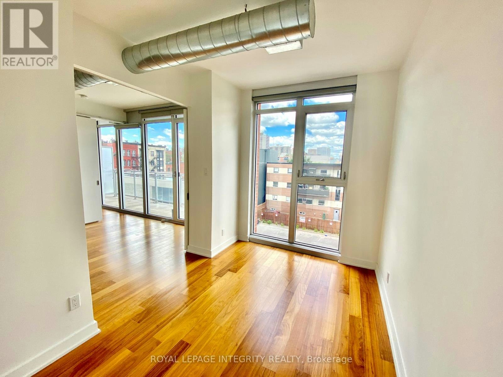 331-354 Gladstone Avenue, Ottawa, ON, K2P 0R4 - 6