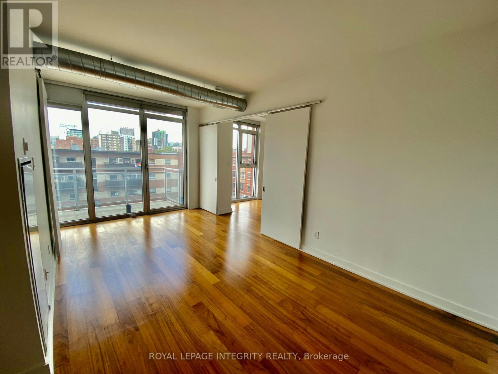 331-354 Gladstone Avenue, Ottawa, ON, K2P 0R4 - 7