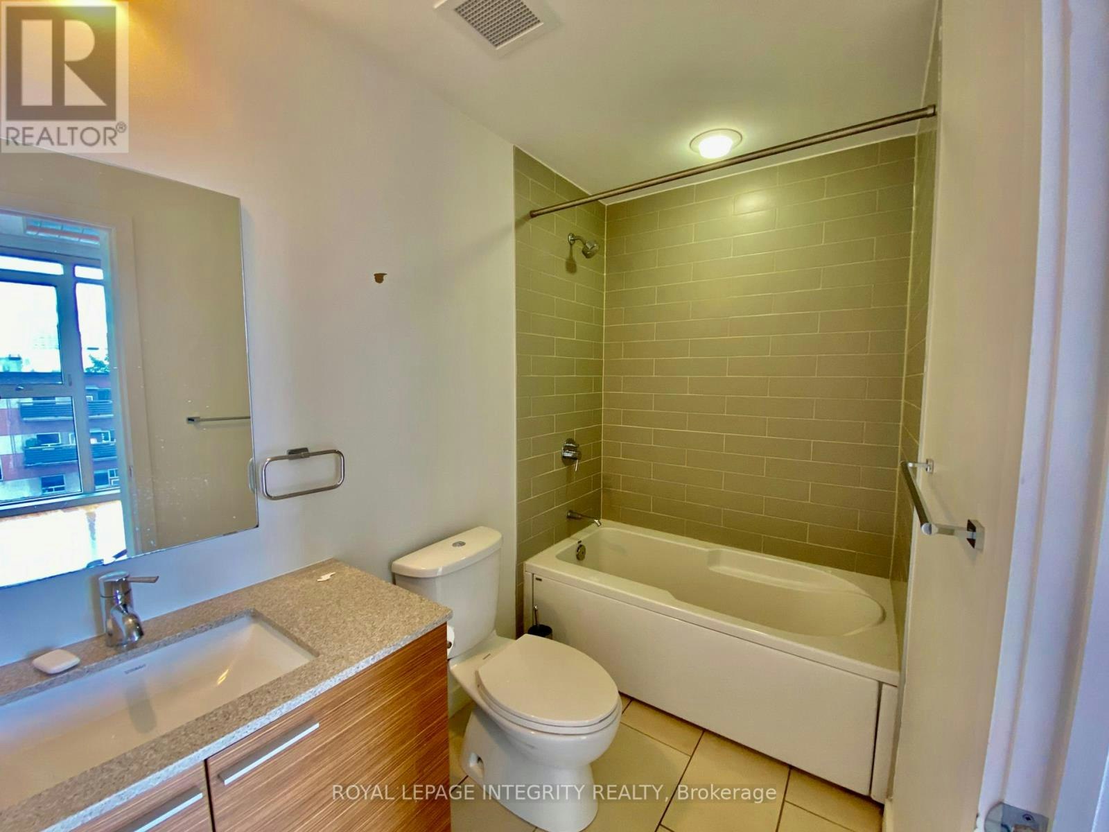 331-354 Gladstone Avenue, Ottawa, ON, K2P 0R4 - 16
