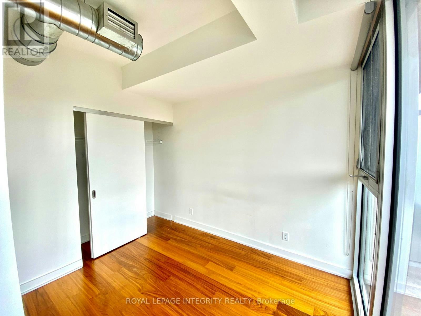 331-354 Gladstone Avenue, Ottawa, ON, K2P 0R4 - 9