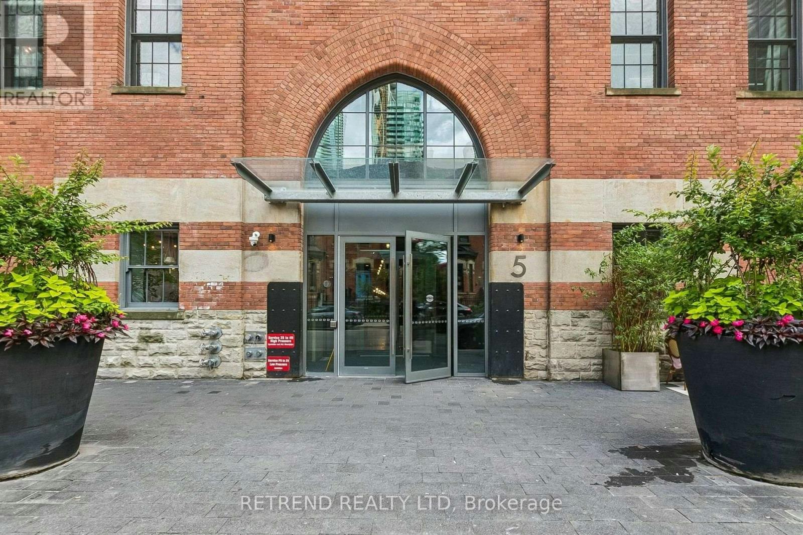 203-5 St. Joseph Street, Toronto, ON, M4Y 1J6 - 2