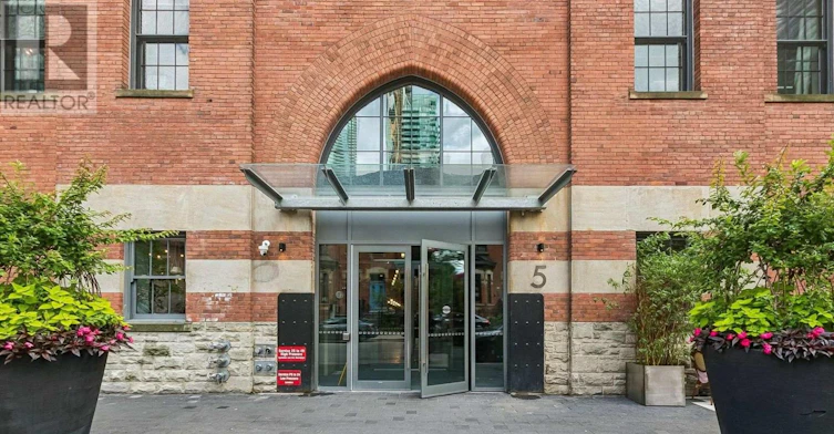 203-5 St. Joseph Street, Toronto, ON, M4Y 1J6 - 2
