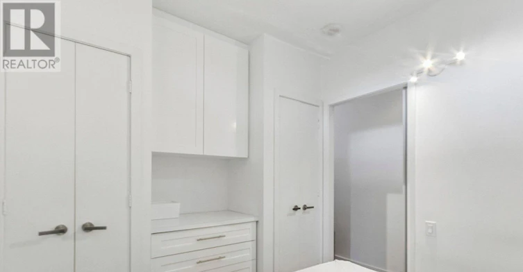 203-5 St. Joseph Street, Toronto, ON, M4Y 1J6 - 28