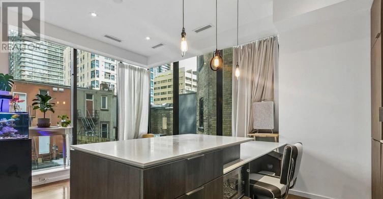 203-5 St. Joseph Street, Toronto, ON, M4Y 1J6 - 18