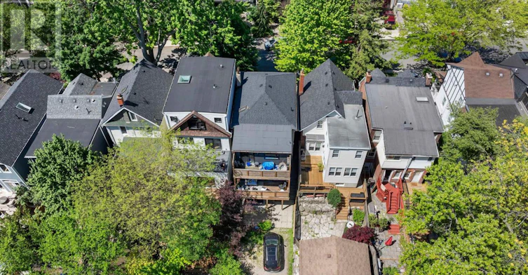 UPPER-327 Kenilworth Avenue, Toronto, ON, M4L 3S9 - 17