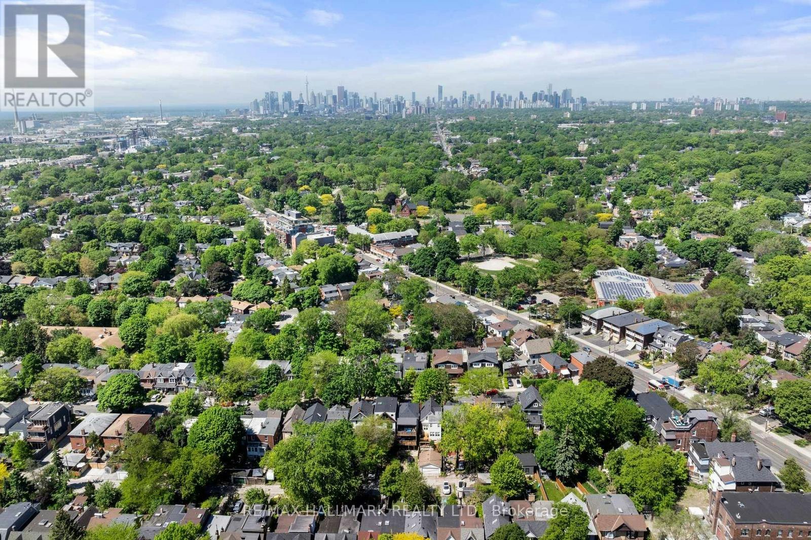 UPPER-327 Kenilworth Avenue, Toronto, ON, M4L 3S9 - 18