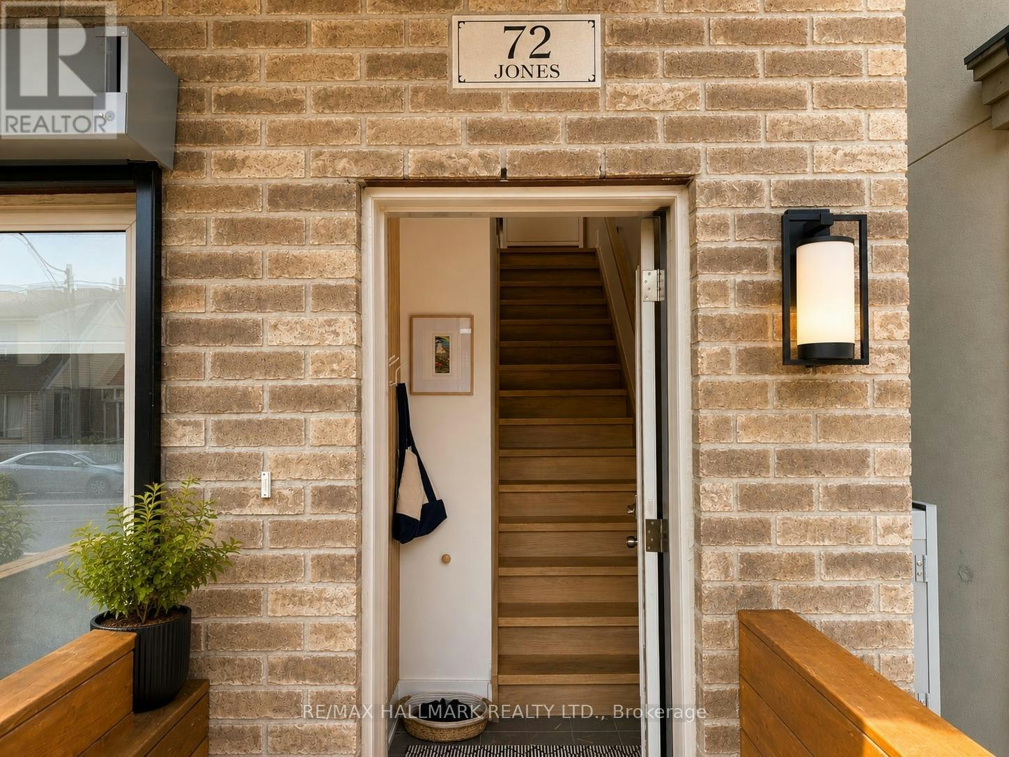 F-72 Jones Avenue, Toronto, ON, M4M 2Z8 - 25