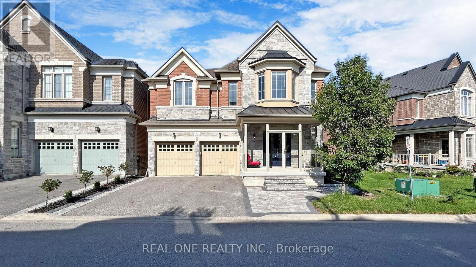 6-1815 Fairport Road, Pickering, ON, L1V 1T2