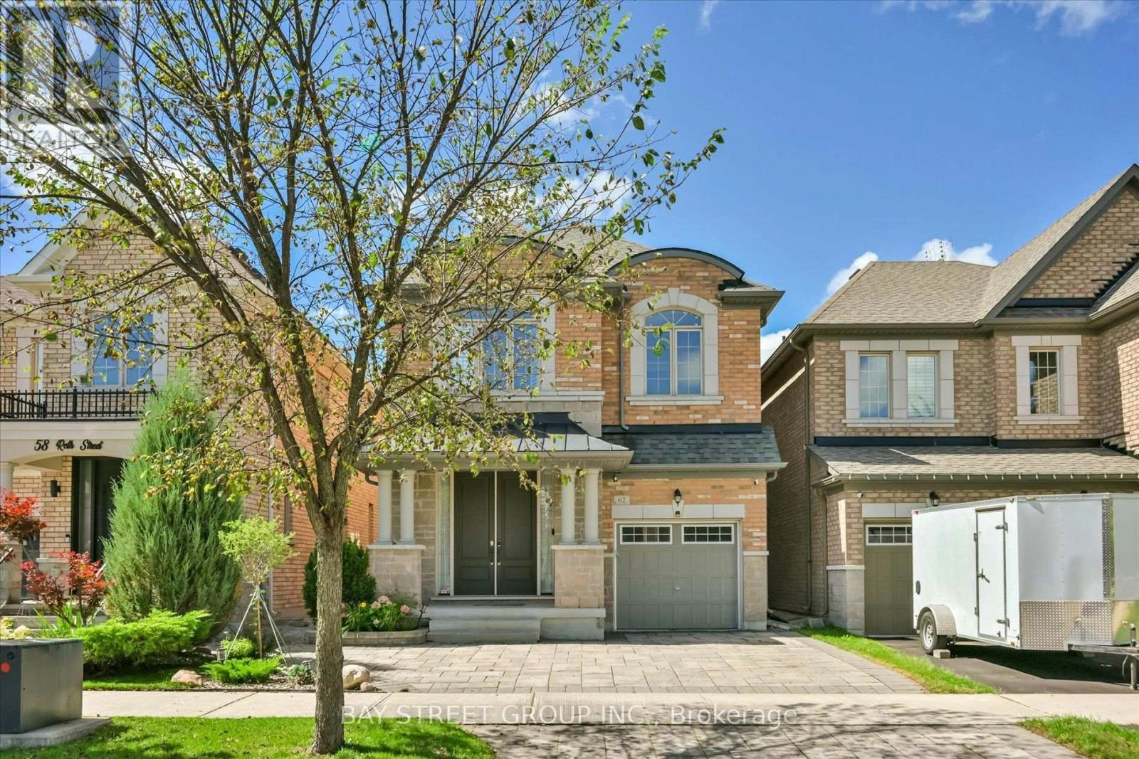 62 Roth Street, Aurora, ON, L4G 0W7
