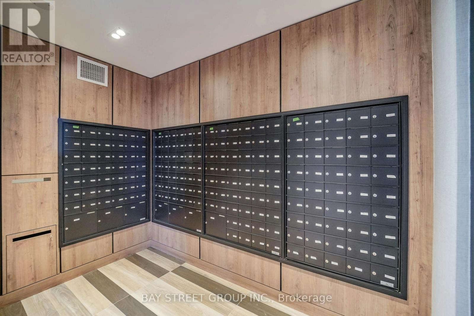 601-345 Wheat Boom Drive, Oakville, ON, L6H 7X4 - 4
