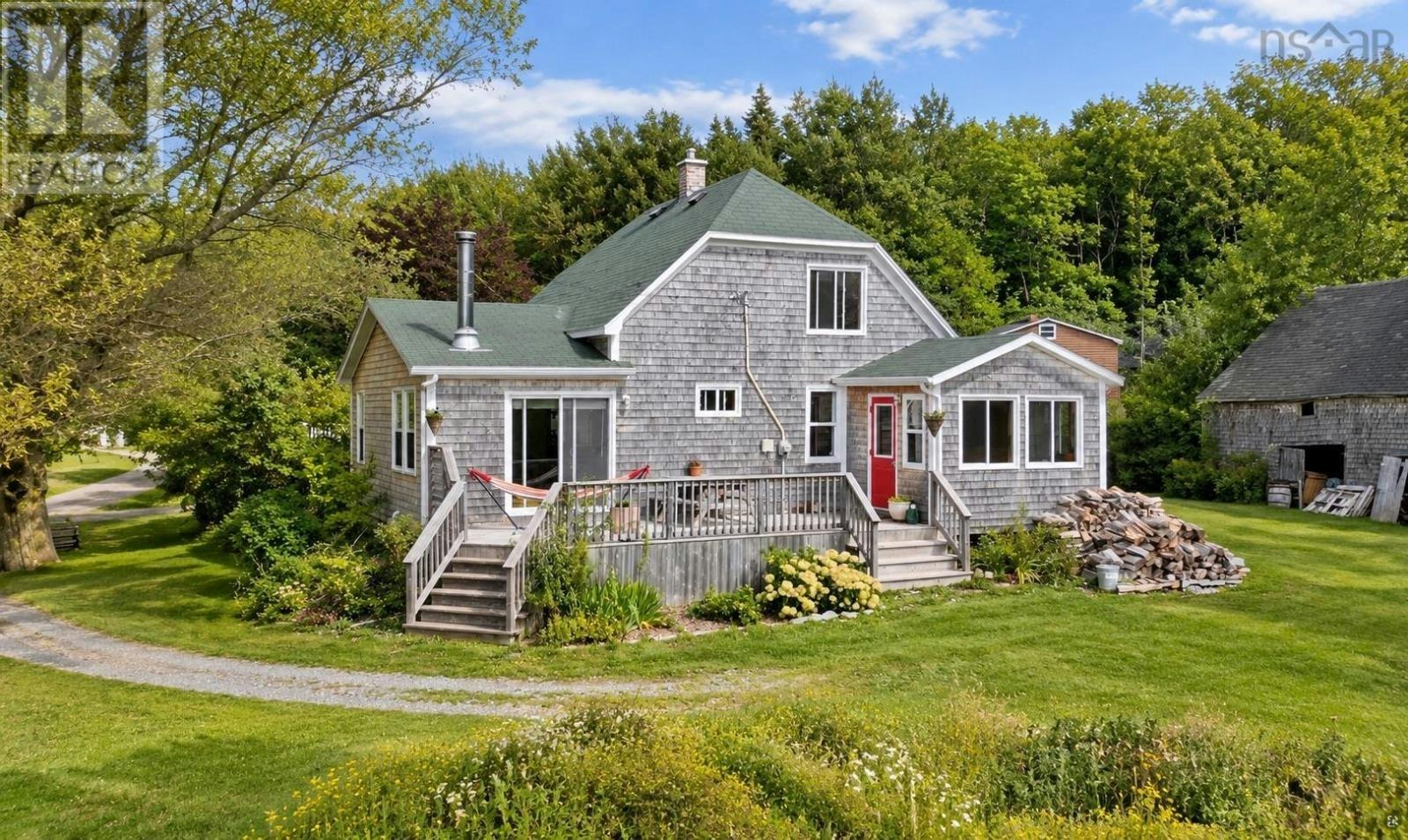 1286 Chemin Macgarry Road, Grand Étang, NS, B0E 1L0