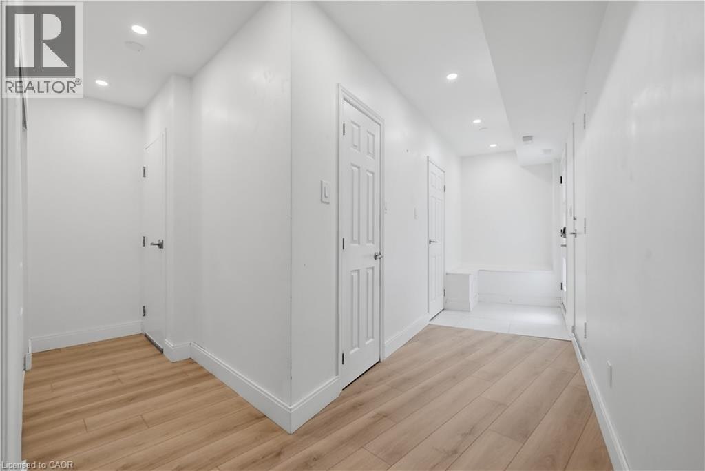 LOWER-1498 Paddington Court, Burlington, ON, L7M 1W7 - 5